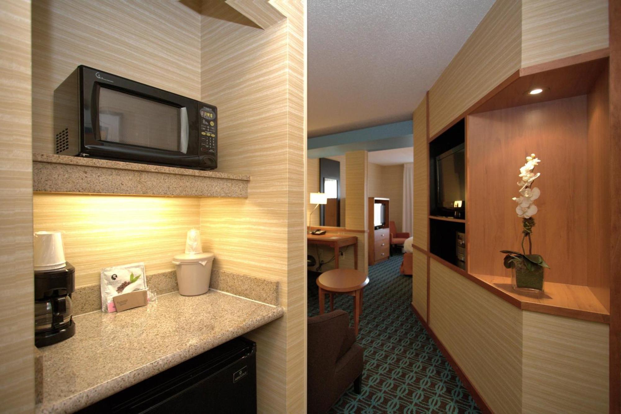 Fairfield Inn & Suites By Marriott Edison - South Plainfield Zewnętrze zdjęcie